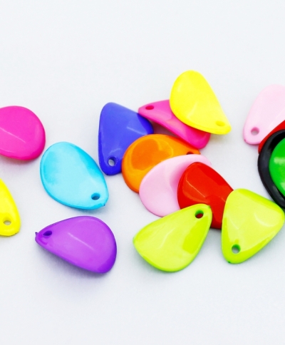 OPAQUE PLASTIC BEADS - LEAF 02 - 17.5x12mm MIX - PACKAGE 500g Hole-1.8mm (1900pcs.)