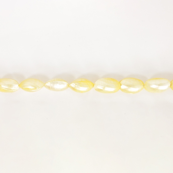 MOTHER OF PEARL BEADS - SEA SHELLS - 25x15x13mm YELLOW (LIGHT) 92 - STRING (16pcs.)  Hole-1.0mm