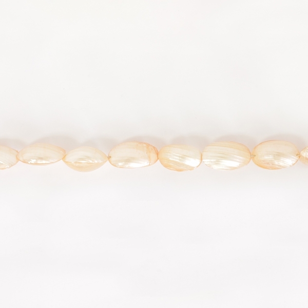 MOTHER OF PEARL BEADS - SEA SHELLS - 25x15x13mm PEACH (LIGHT) 89 - STRING (16pcs.)  Hole-1.0mm