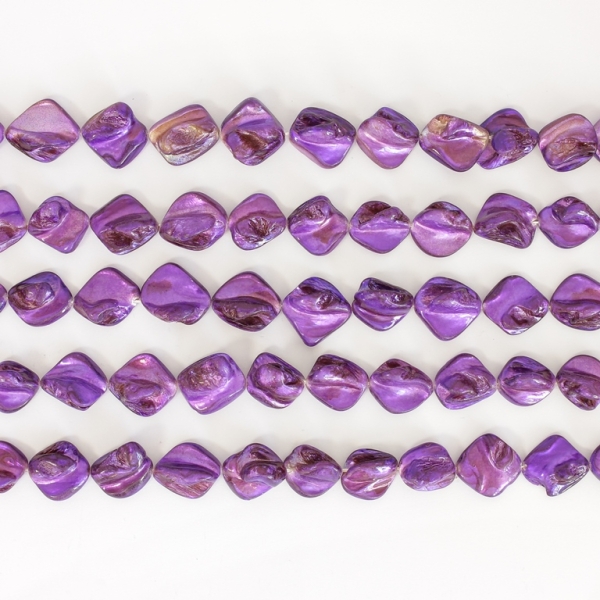 MOTHER OF PEARL BEADS - IRREGULAR TILE - 20x20mm PURPLE 70 - PACKAGE (5x23pcs.)  Hole-1.0mm