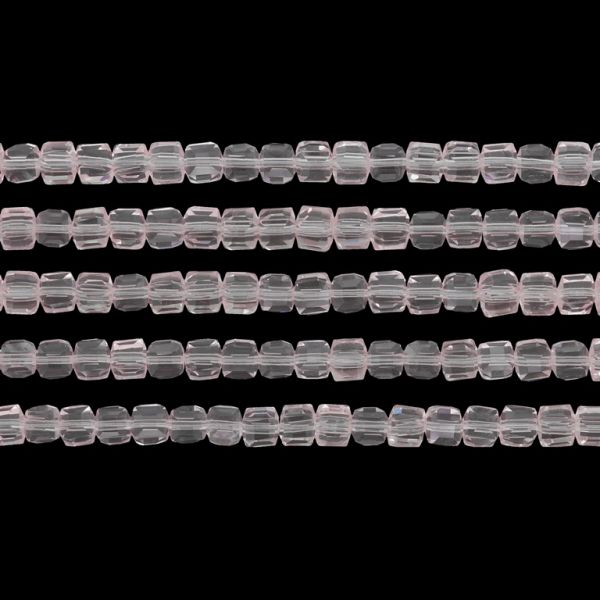 СТЪКЛЕНИ МЪНИСТА - КРИСТАЛИ - КУБ 4х4мм - ПРОЗРАЧНИ - РОЗОВО СВ. 030 - НАНИЗ (98 бр.) Отвор-1.2мм