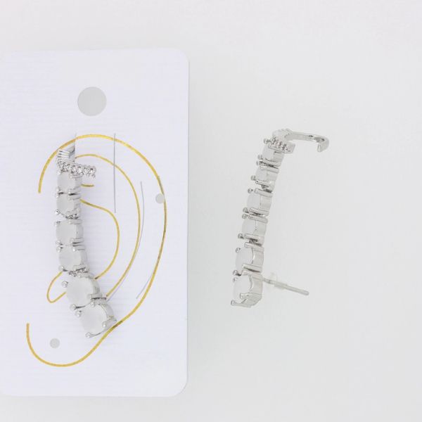 БИЖУТЕРИЯ - ОБЕЦА ПО УХОТО - ДЯСНА - ЦИРКОН Е321 - НИКЕЛ И БЯЛО - ПАКЕТ 6 бр.