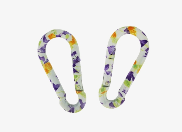 METAL ELEMENTS - CARABINER SPRING SNAP HOOK KEYCHAIN - 80x39x8 MM WHITE WITH PURPLE FLOWERS - 10pcs.