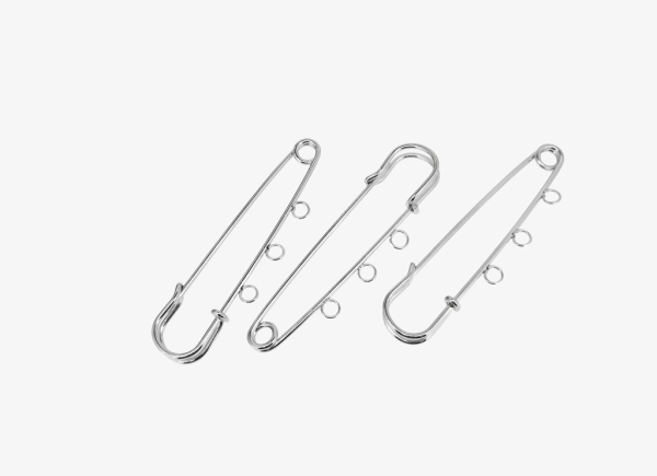 METAL ELEMENTS - LARGE SMALL SAFETY PIN WITH 3 HOLES - 70x21x6mm NICKEL COLOR - 50pcs. Hole:3.0mm